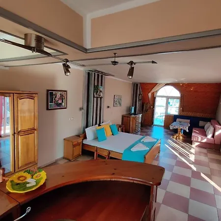 Art Rozalia 拉夫达