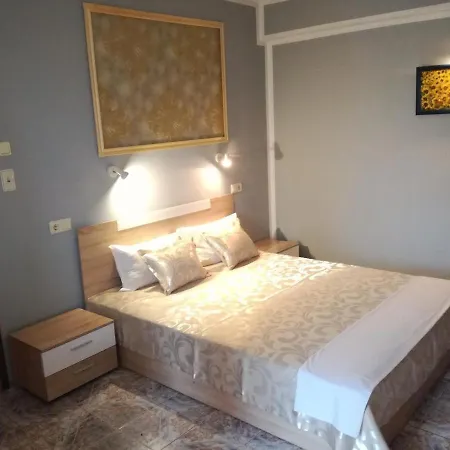 Art Rozalia Guest house