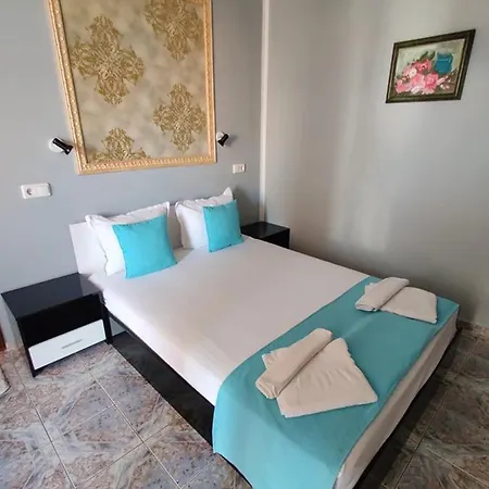 Guest house Art Rozalia 3*