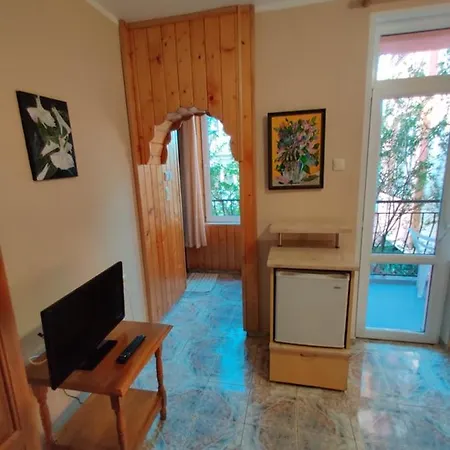 Guest house Art Rozalia Ravda