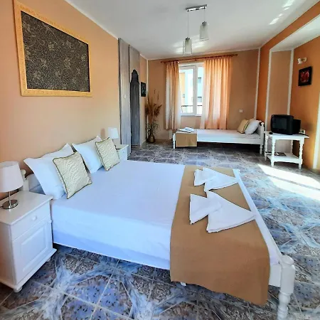 Art Rozalia Guest house 3*