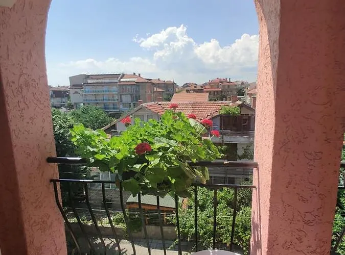 Pensjonat Art Rozalia Rawda