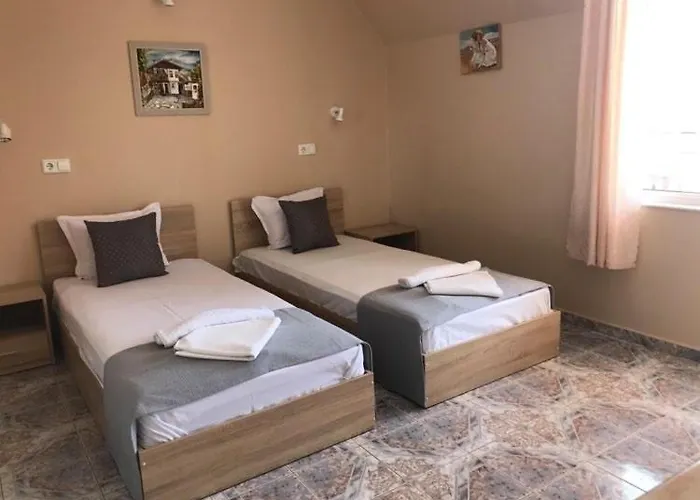 Art Rozalia Pensjonat Rawda